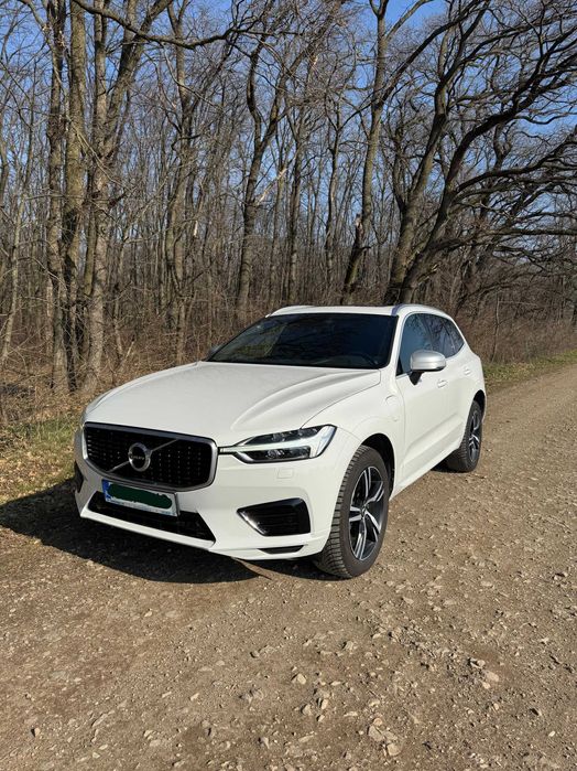 Volvo XC60 T8 R-Design - 2019 - cu garantie si TVA deductibil