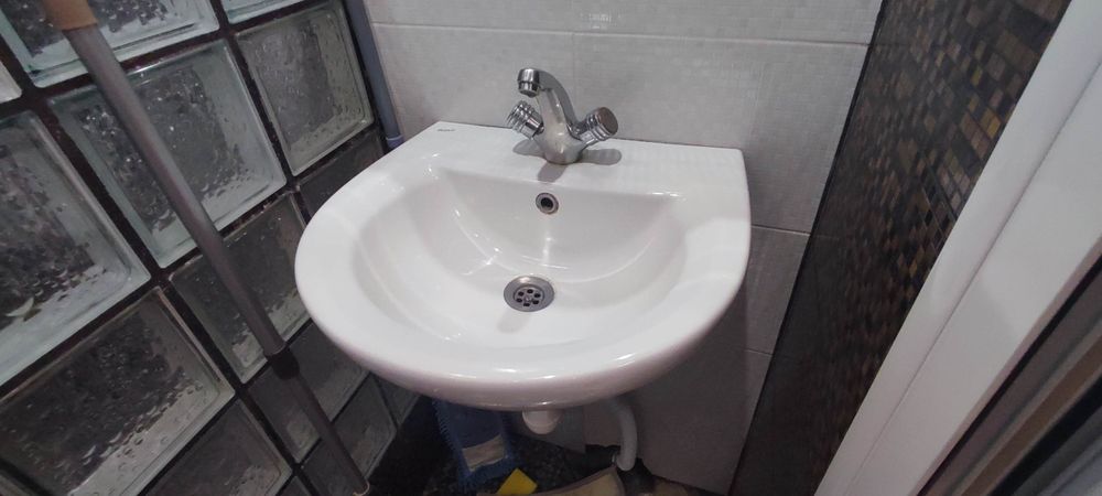 Мивки за баня със смесители