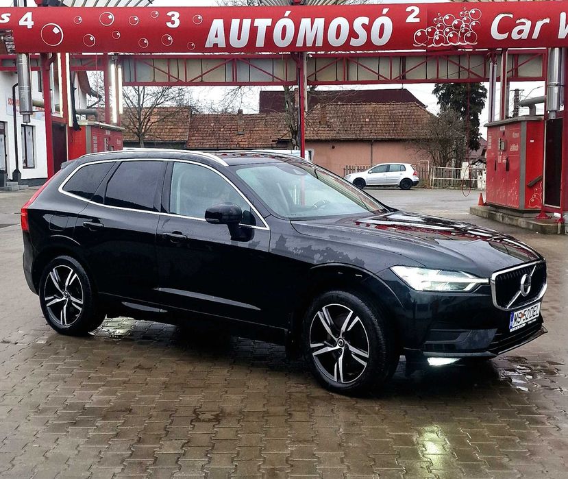 Volvo xc 60 model 2018 momentum