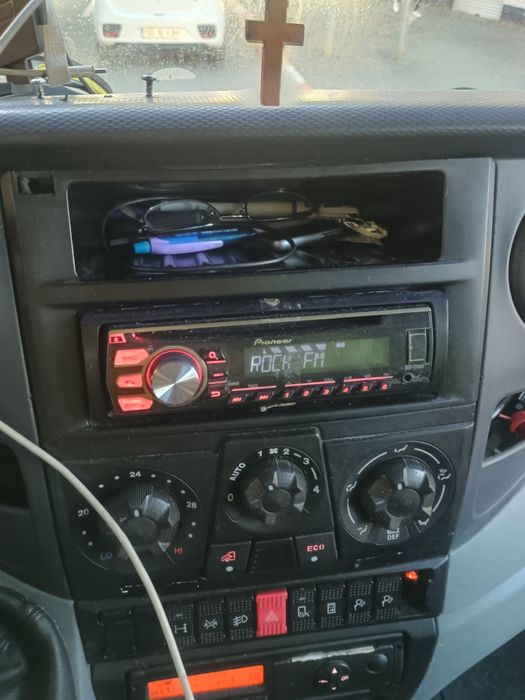Cd player auto , cu aux sau cu usb , Pioneer , usb auto