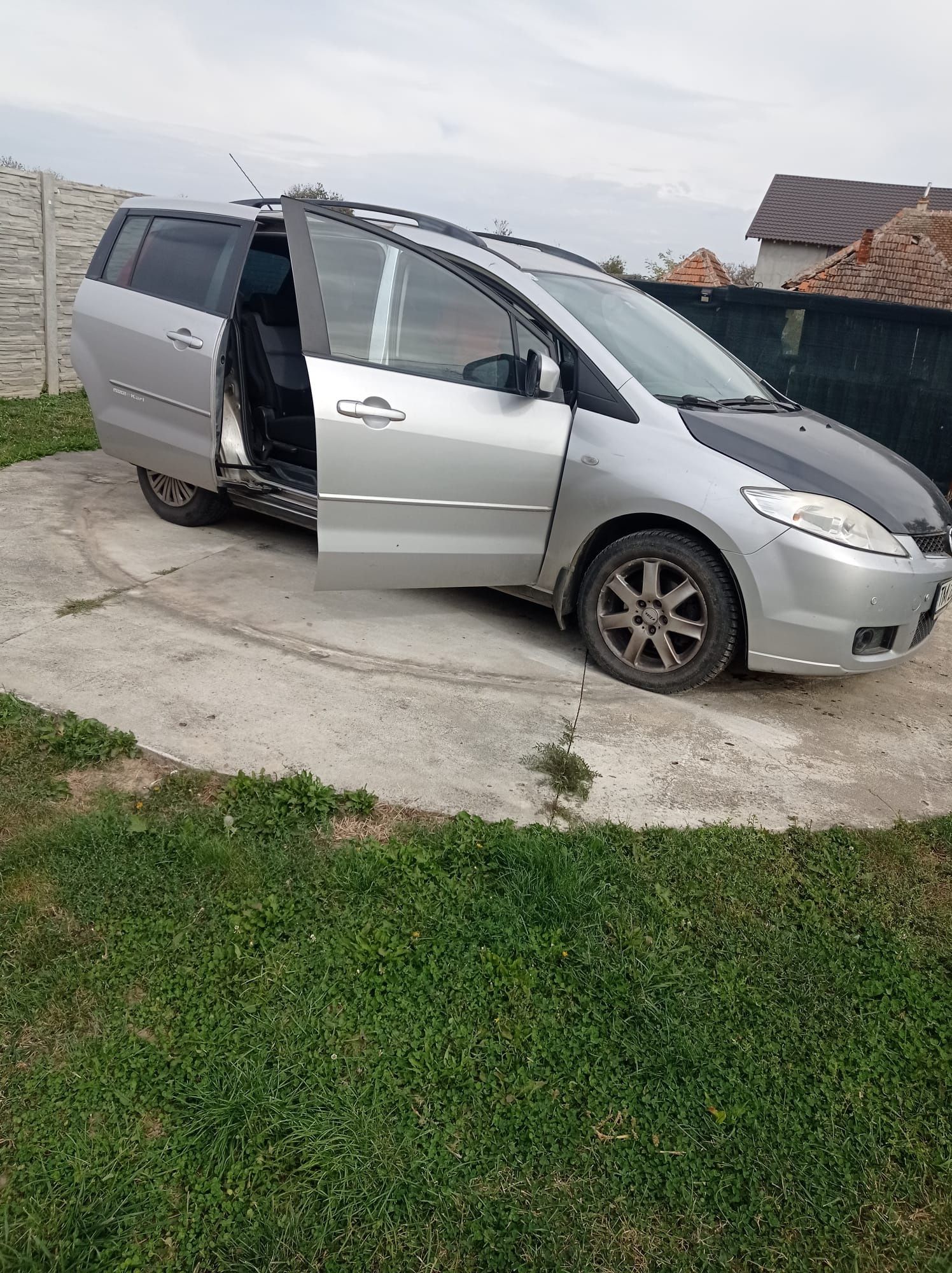 Vând uși Mazda 5 2007 la 350 roni complet