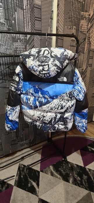 Vând geaca the North face