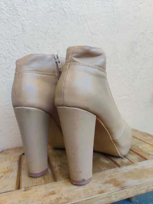 Botine elegante crem