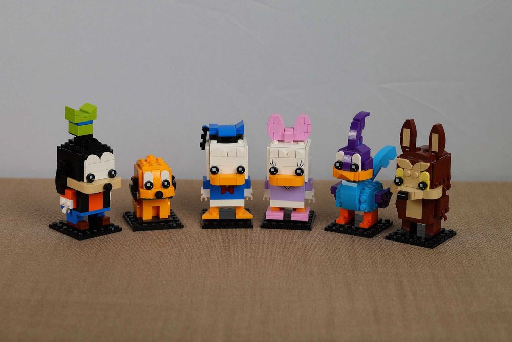 Lego Brickheadz asamblate si unul sigilat (se vand si separat)
