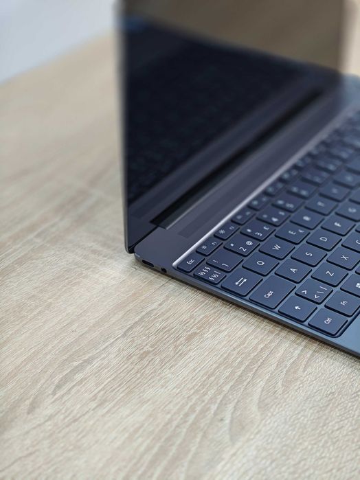 Huawei MateBook X / Core i5-7200U / 8GB LPDDR3 / SSD 256GB / 13” IPS