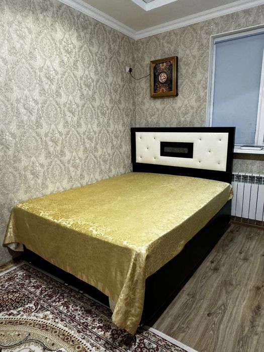Диван,2 тумбочка, комодымен сатылады. Жағдайы жақсы.