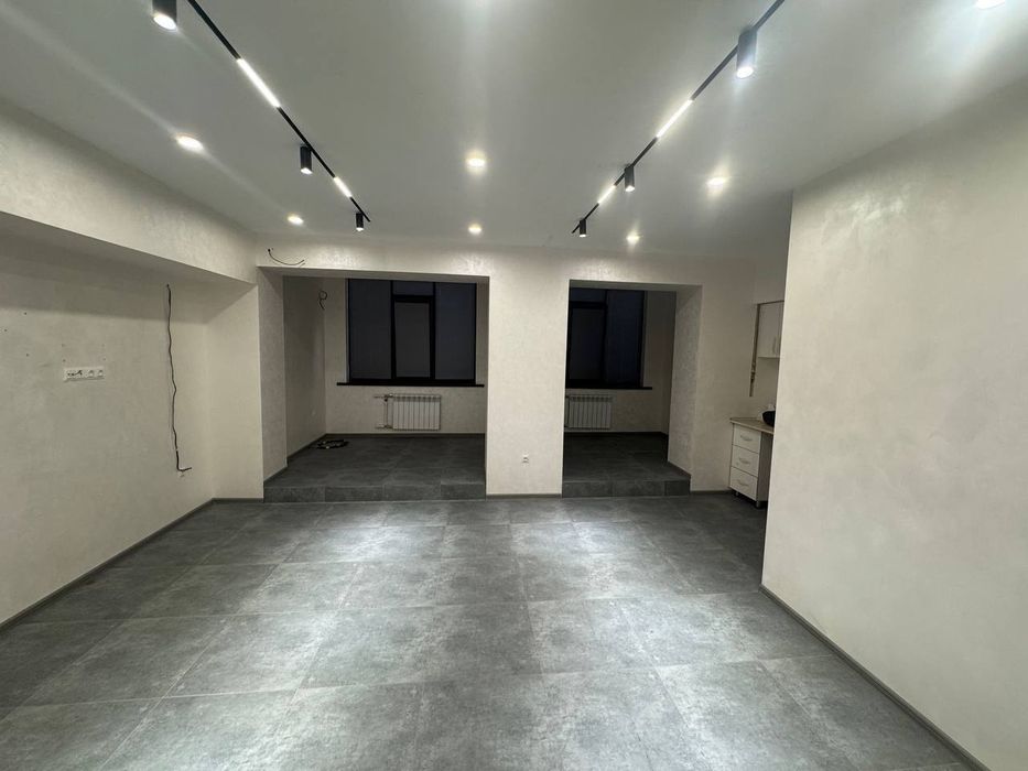 Аренда помещения на Ц-4. Цена 1,000$
- Ор-р Школа 5 Метро Мустакиллик