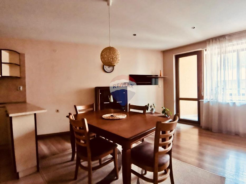 Тристаен апартамент с ПАРКОМЯСТО на ТОП локация за продажба, Grand Ma