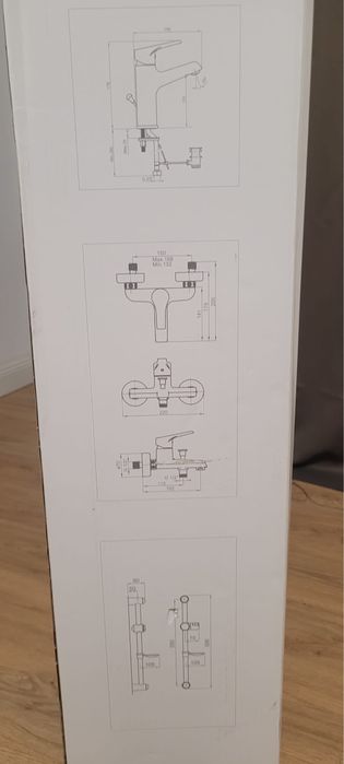 Baterie baie , robineti. Helios