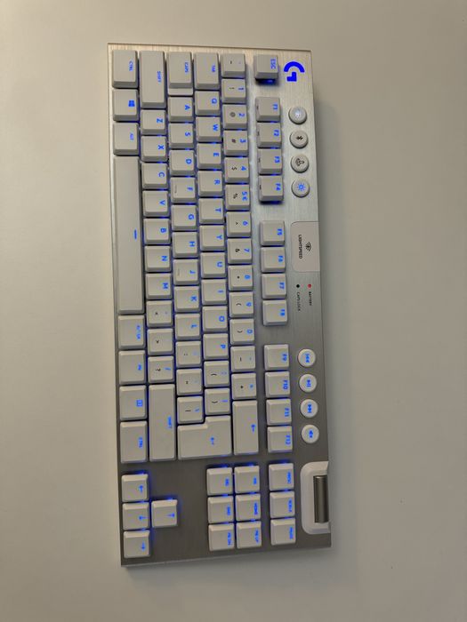 Tastatura Logitech G915 TKL Tactile Brown Switches