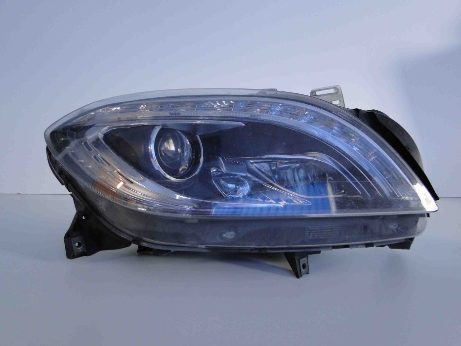 Mercedes W166 ML far stanga full led far dreapta ils faruri bi xenon