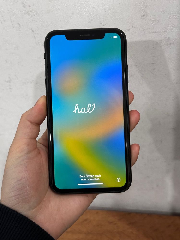 Продам iphone XR в хорошем состоянии