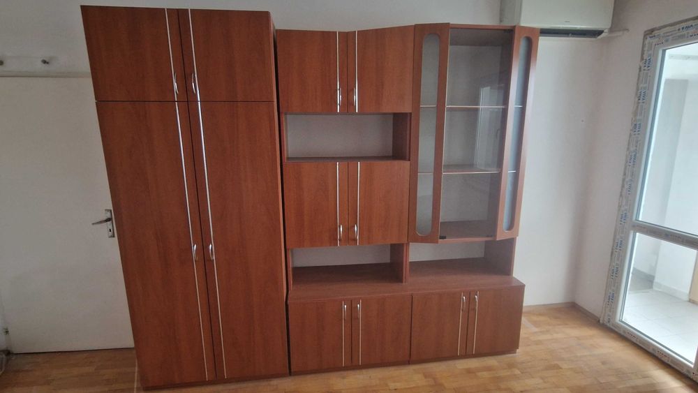 Секция от три части