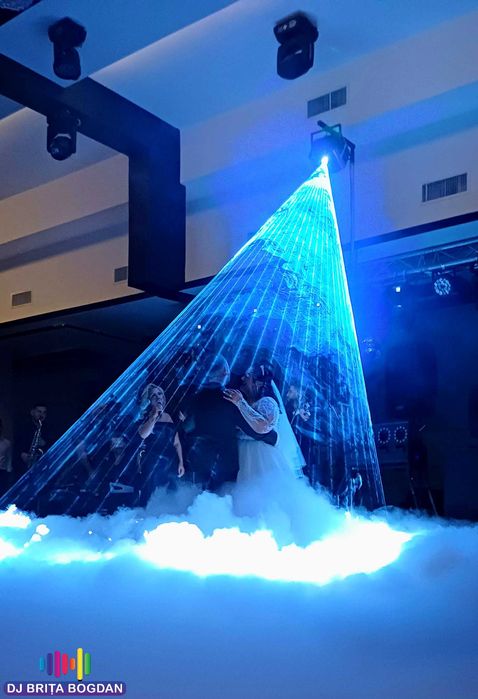 Cercul magic cu Laser si baloane de sapun cu fum FOBBLE dansul mirilor