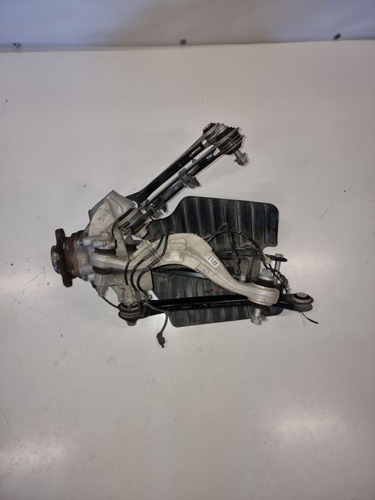 Fuzeta stânga spate completa  BMW seria 5 G30 G31 4X4 /cod-6866337 OEM