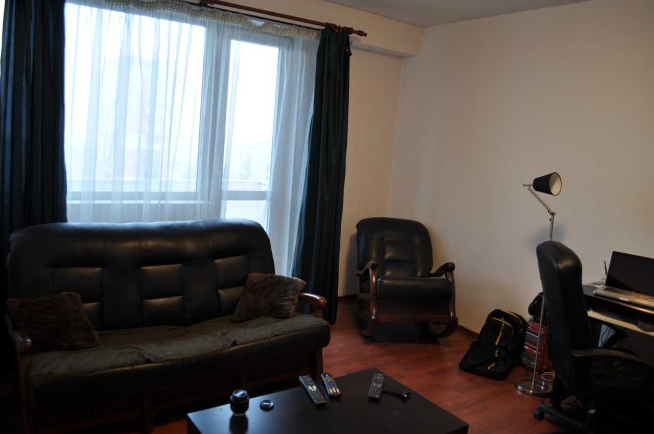 Zona Chibrit / 1 Mai - Apartament 2 camere mobilat; semidecomandat