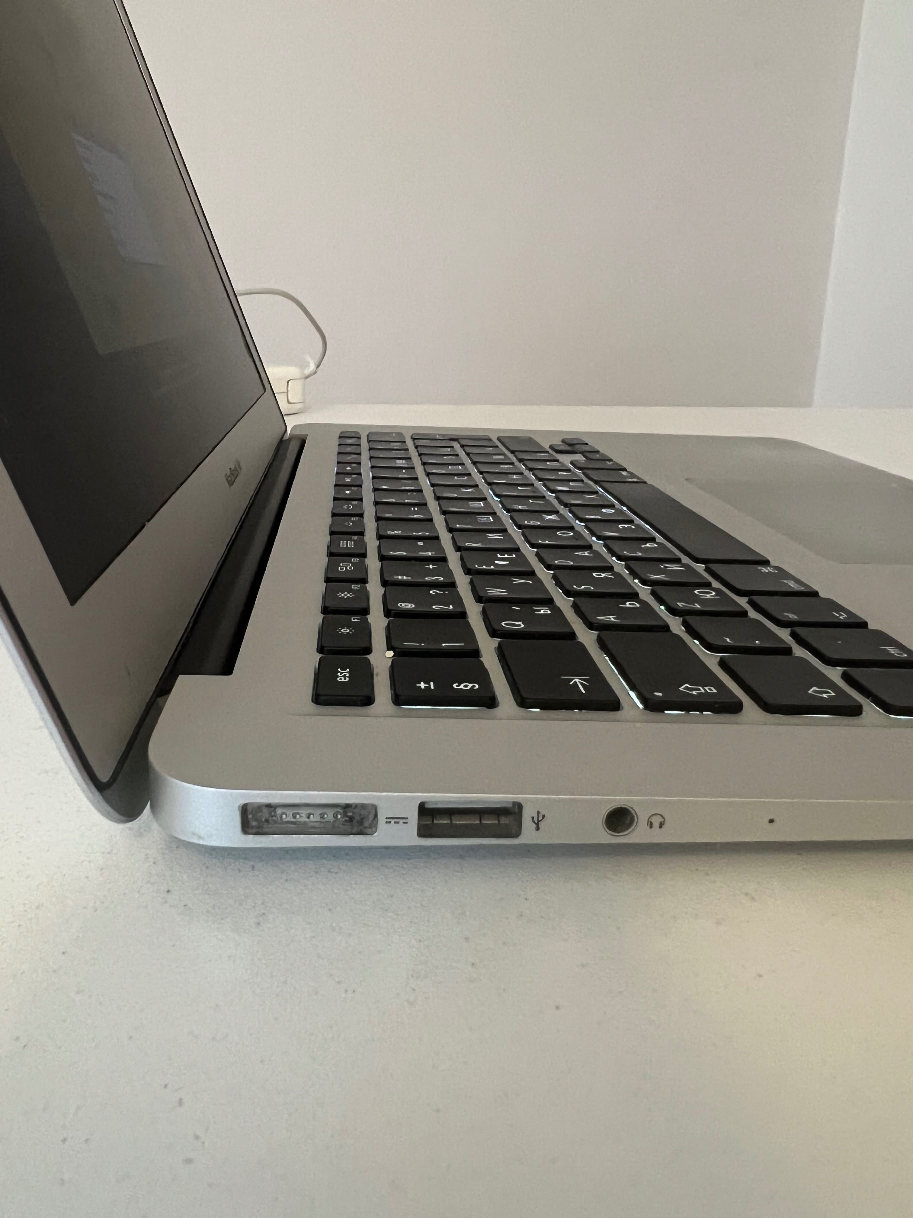 Apple MacBook Air
