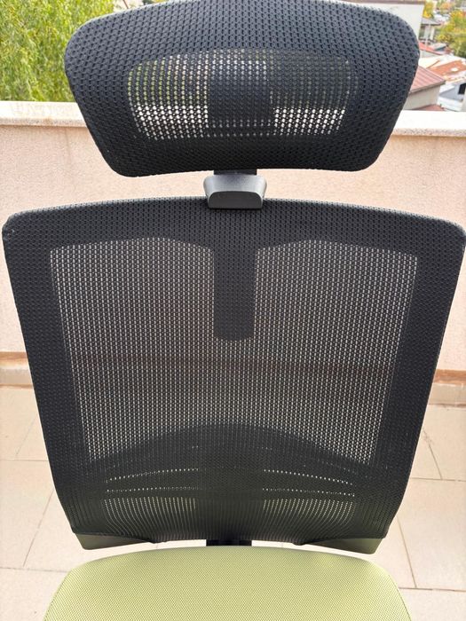 Scaun de birou de tip mesh cu suport lombar și vertical