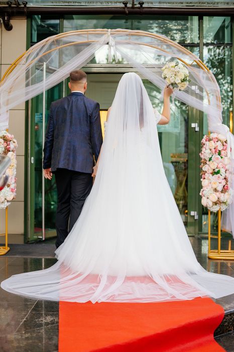 Vând rochie de mireasă făcută pe comandă!