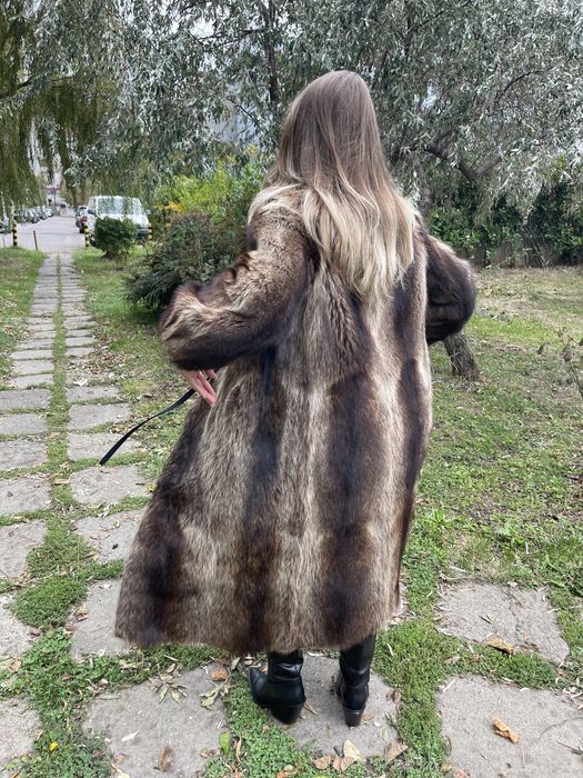 Haina lunga din blana naturala de raton