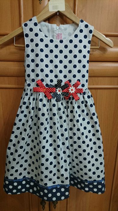 Продам новое детское платье