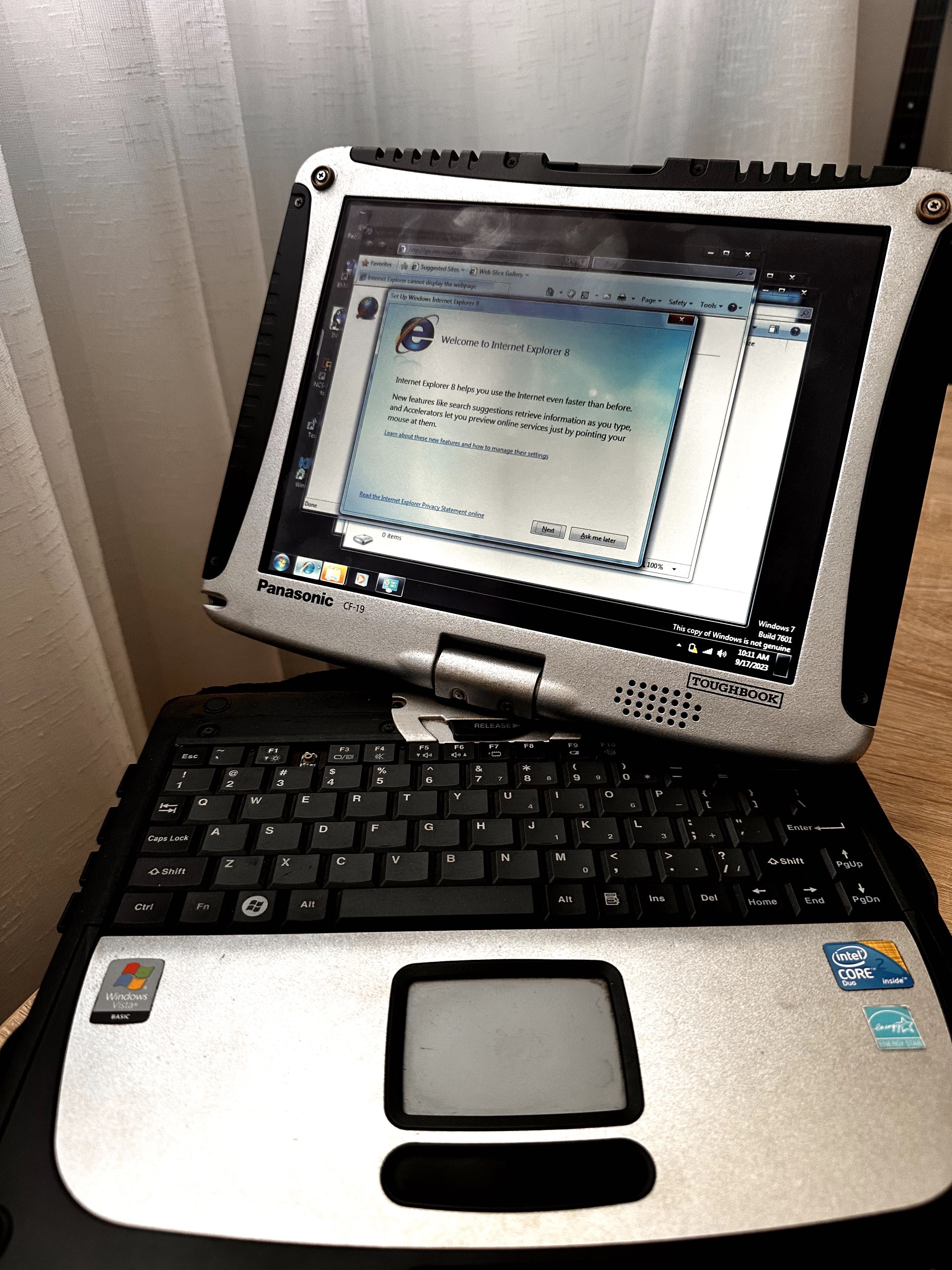 Laptop Panasonic CF-19