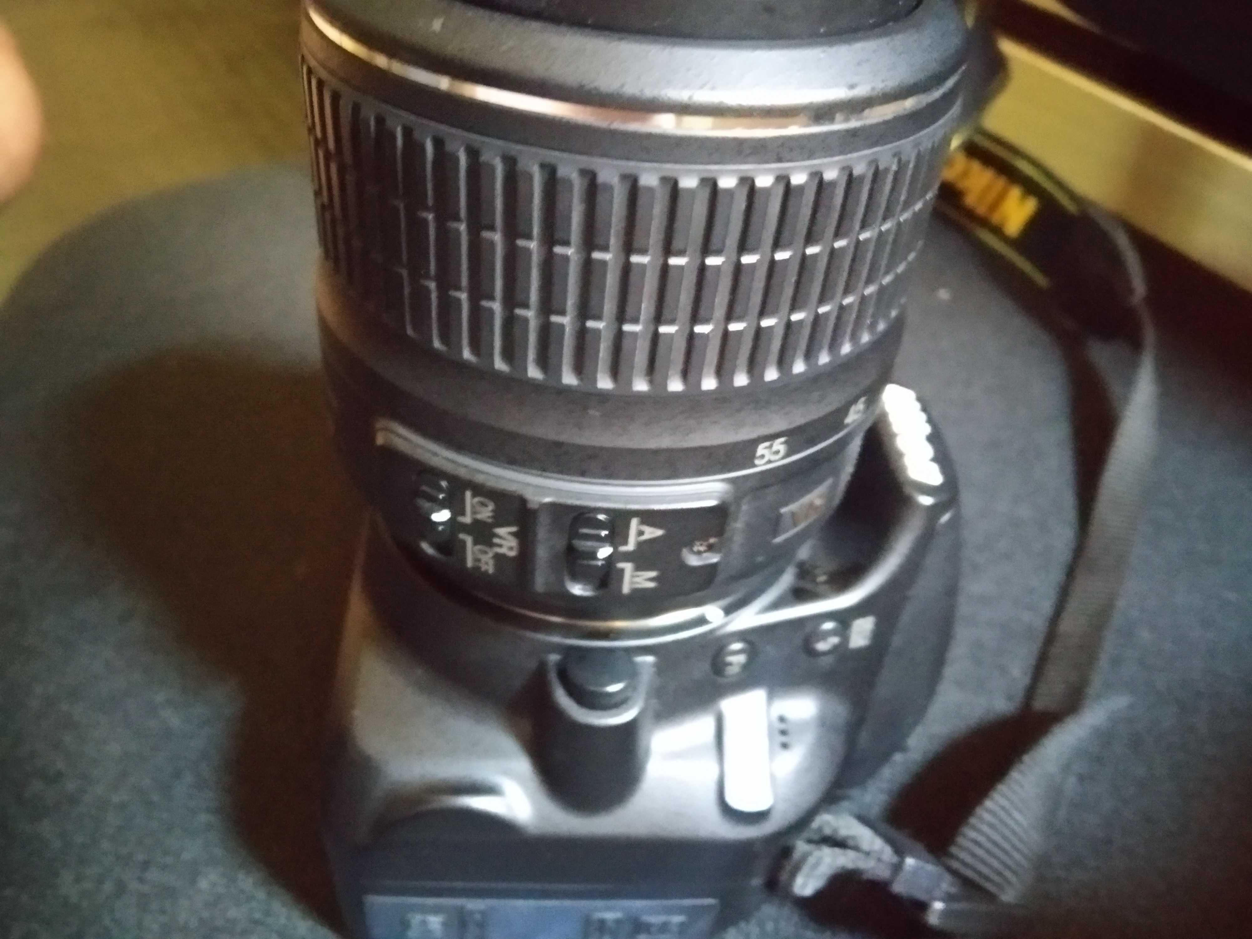 Продавам  Nikon D3100