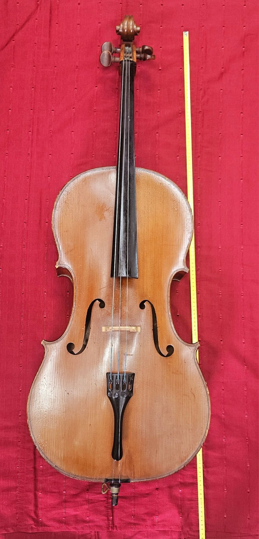 Виолончело модел Stradivari  1890г.

Модел: Stradivari W2

Bubenreuth