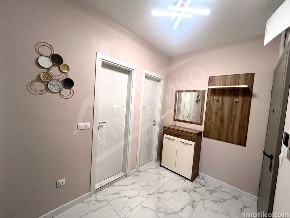 Дава се под наем Двустаен апартамент в София, Хладилника - 73 кв.м за 800 € - Снимка #8