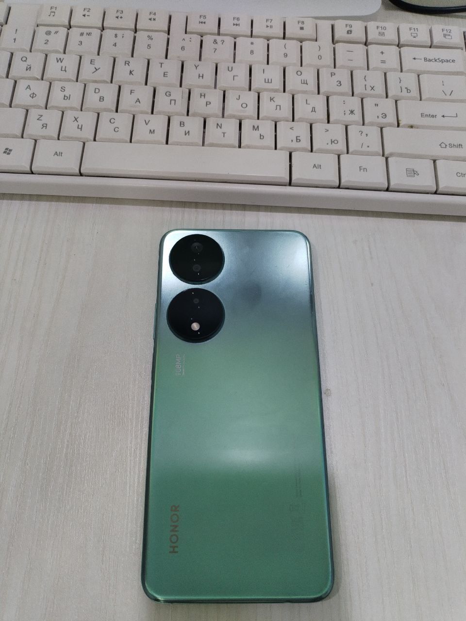 Honor x7b  8/128 gb