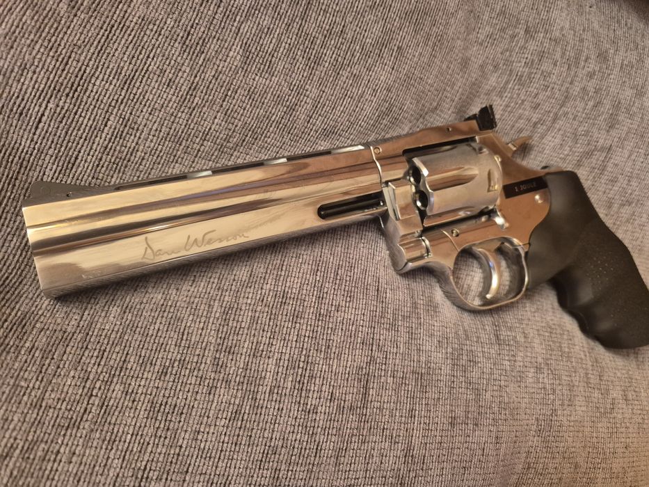 Revolver Dan wesson 715 1joule low power version