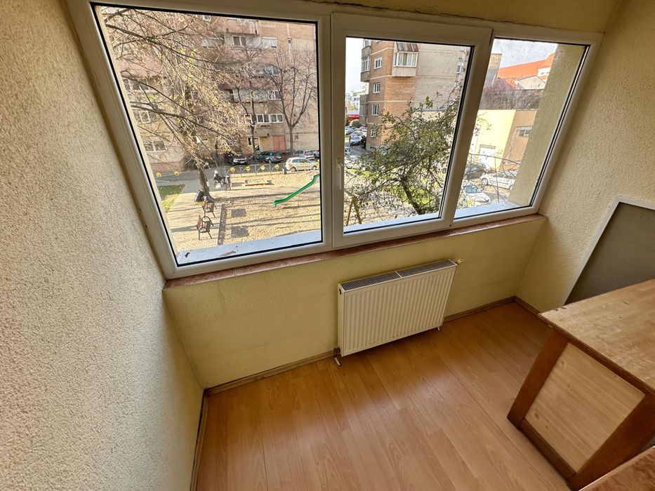 Chirie Ap 3 camere Centru Nou