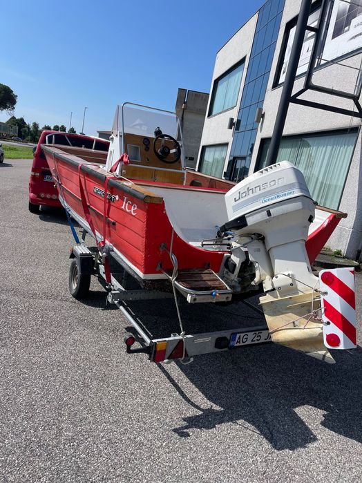 Vand barca aluminiu starcraft 560
