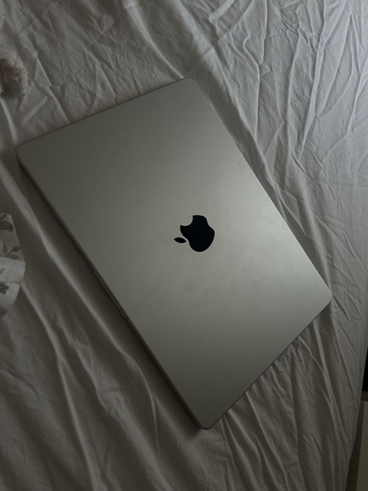 MacBook Pro M1 1TB