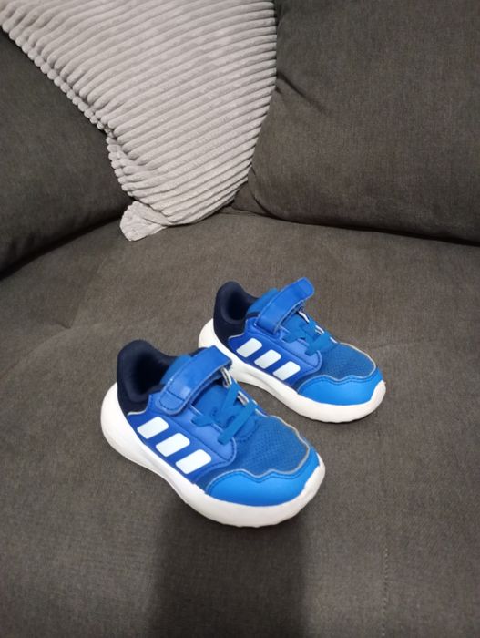 Детски маратонки adidas 23 1/2