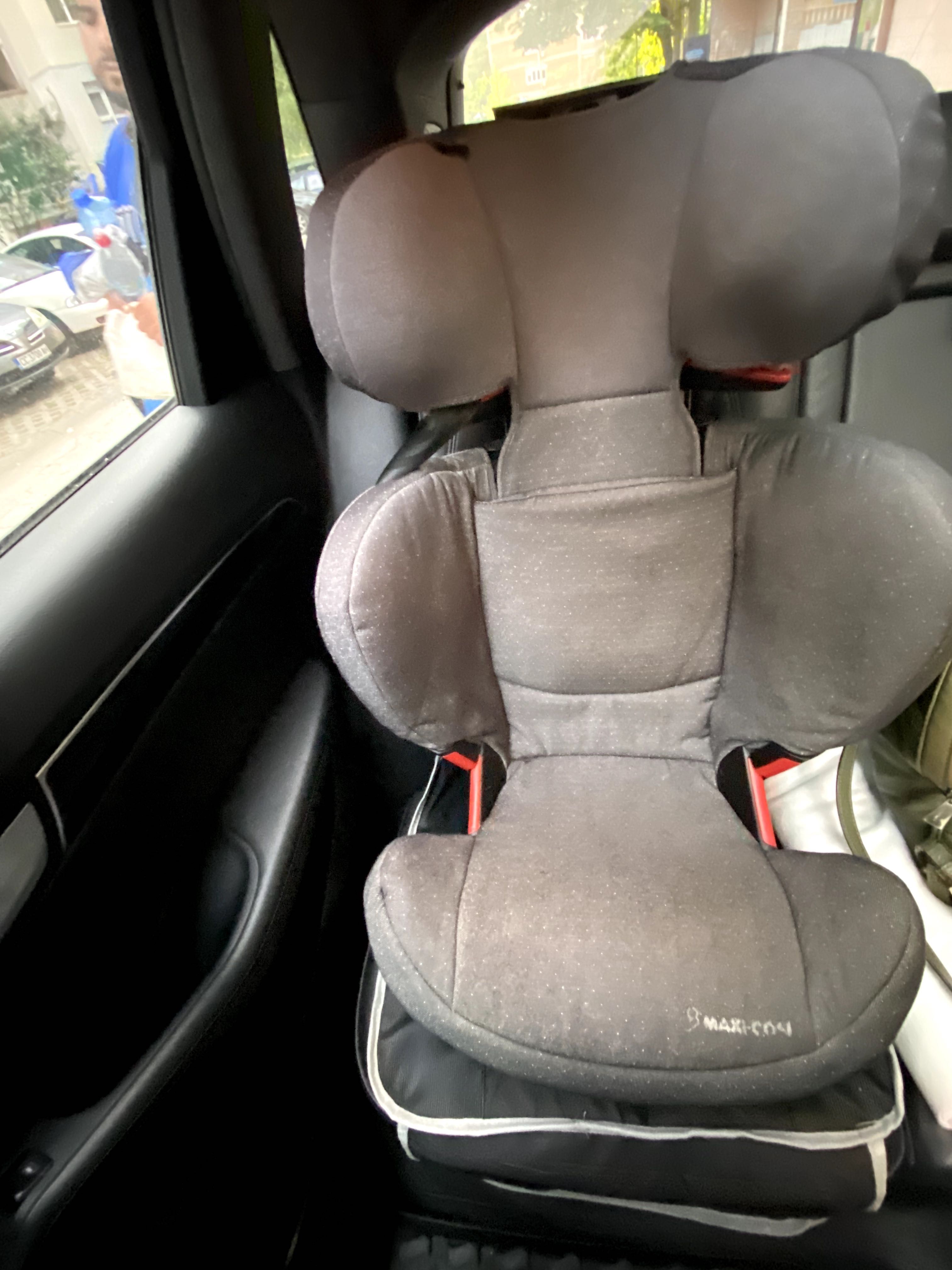 Столче за кола Макси Кози,Maxi Cosi Rodi 15-36 kg. изофикс