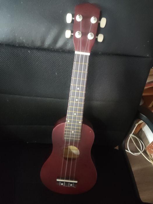 Ukulele Seffield,simpla