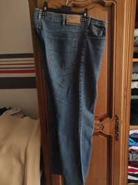 Pantalon blugi, diferite marimi, diferite modele