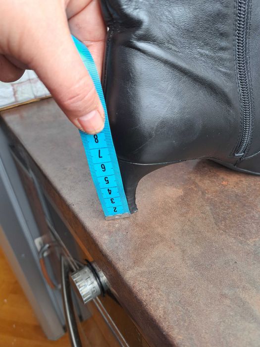 дамски боти,зимни обувки,ботуши на токче Liu Jo номер39