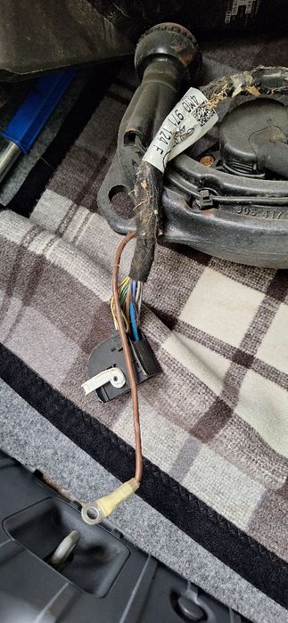 Vând Cârlig remorcare electric original Audi Q7 4M 2016