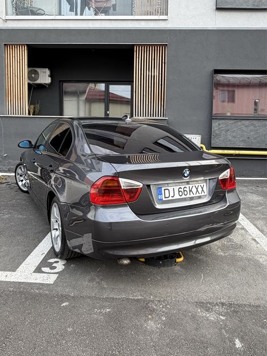 BMW Seria 3 / E90 / 320D / 163CP /AUTOMAT/ Bi Xenon/ Hi Fi / Navigatie