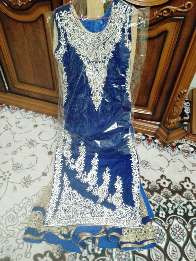 Женские ансамбил