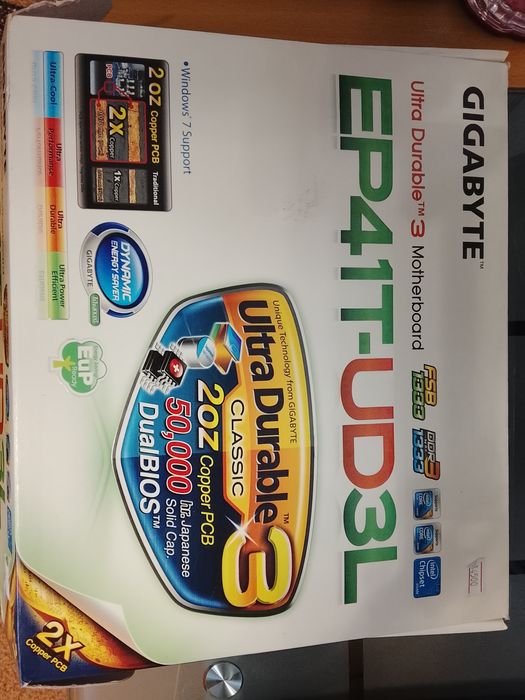 Материнская плата 775