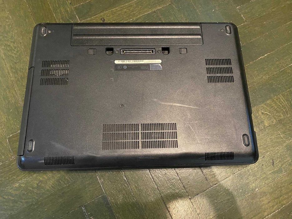 Laptop Dell E5440, i5-4300U, 4 GB RAM, Linie display, Noua bateria