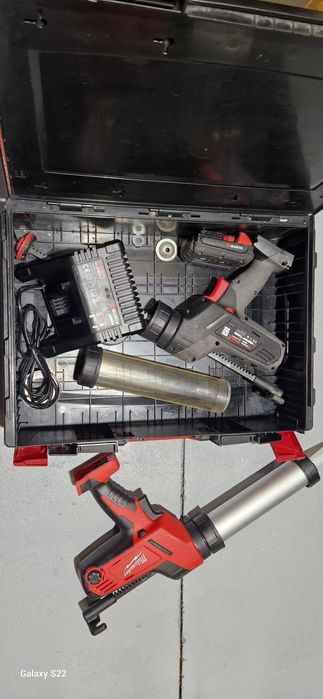 Milwaukee,Wurth pistol de silicon pe acumulator