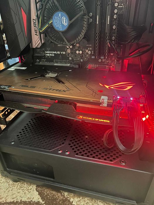 Placa video ASUS ROG STRIX RX Vega 56 GAMING