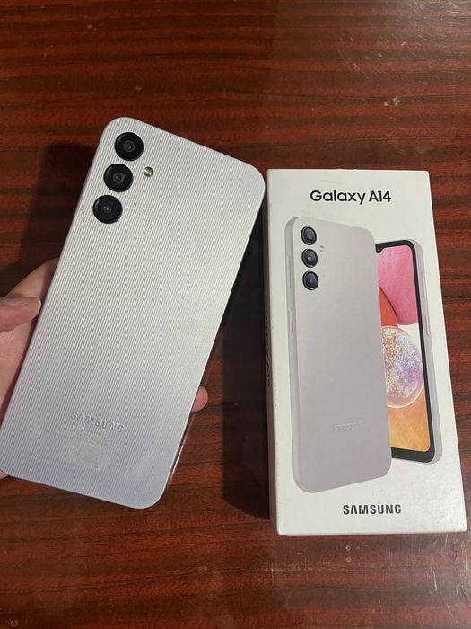 Samsung A14 telefoni sotiladi