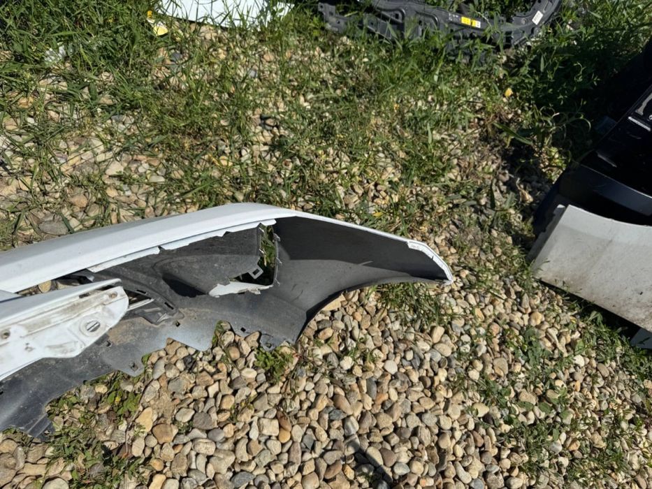 Bara fata Toyota Yaris 2013/2014/2015/2016/2017