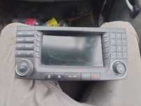 Продам магнитолу от Mercedes w211
