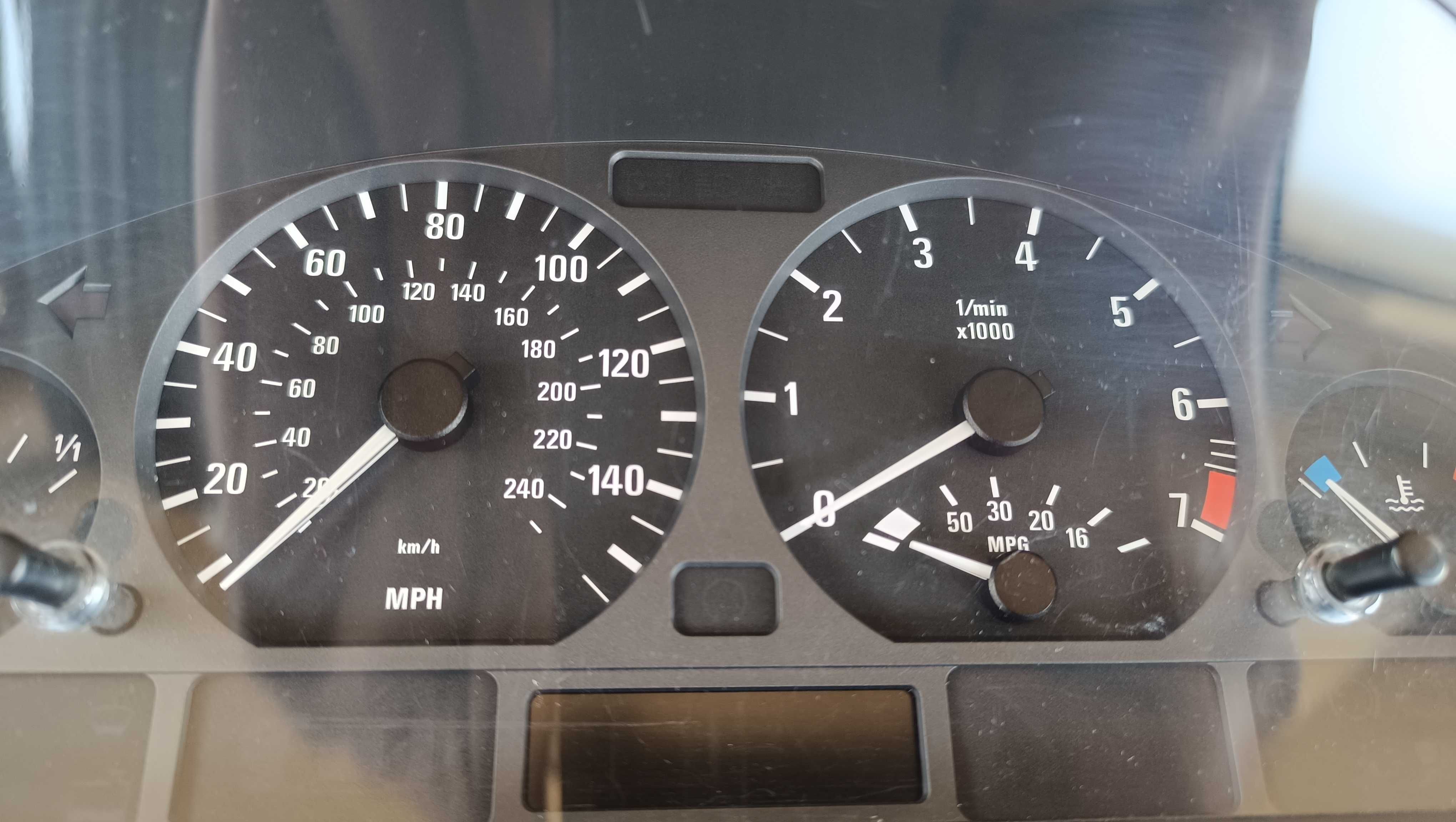 Километраж за BMW 3 Series E46